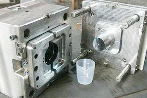 Injection mold shrinkage