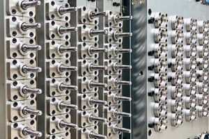 The introduction of modular preform molds
