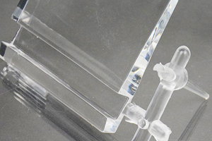 Analysis of venting and air bubbles in transparent PMMA injection mold
